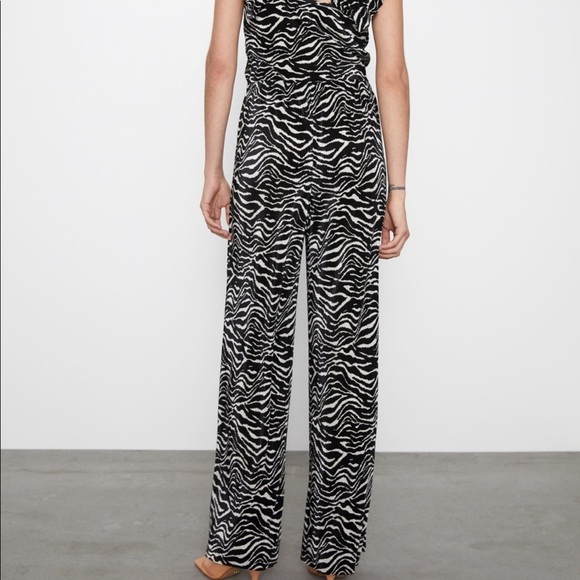 ZARA BNWT Pleated Ruffled Top + Matching Pants 2pc Coord Set - Picture 5 of 5